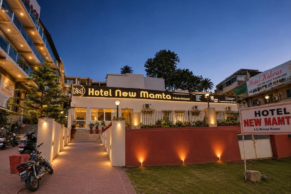 Property building, Restaurant/places to eat, Garden