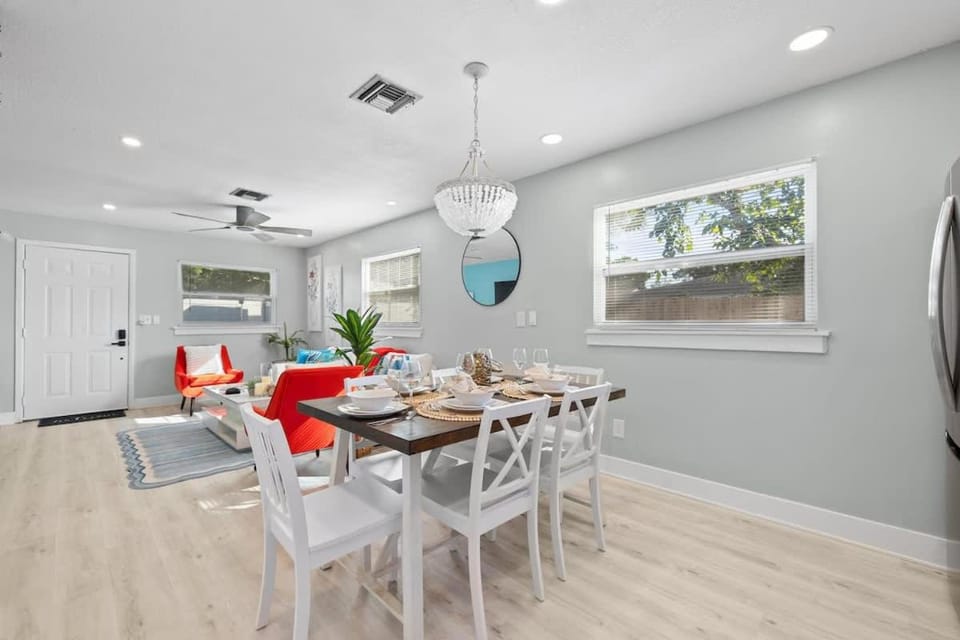 Pool & Beach Trail - Mini Golf, Bikes, Family House in Largo