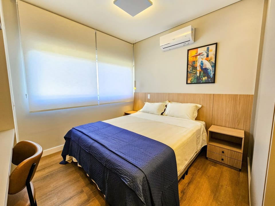 Photo of the whole room, Bedroom, air conditioner