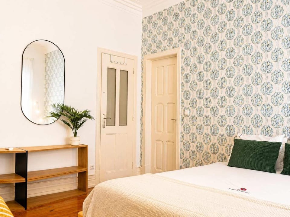 Family Luxury in Principe Real w Parking Apartment in Lisbon