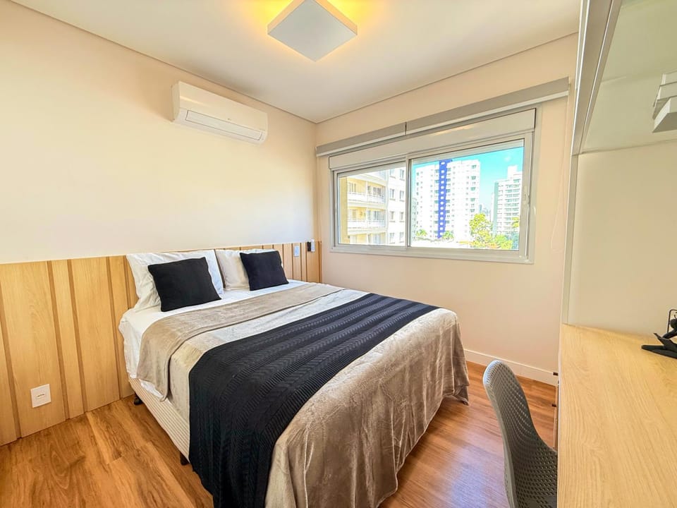 Photo of the whole room, Bedroom, air conditioner
