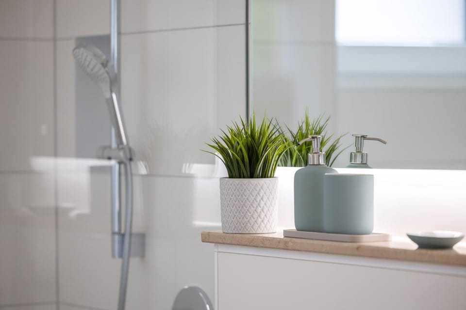 Shower, Bathroom