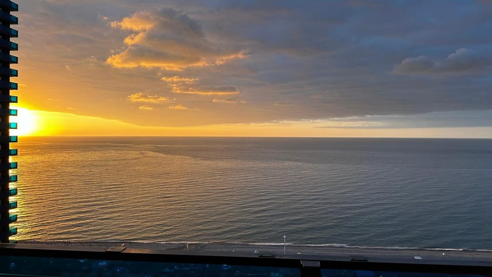Day, Natural landscape, View (from property/room), City view, Sea view, Sunrise, Sunset