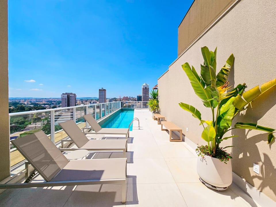 Property building, Balcony/Terrace, Swimming pool, sunbed