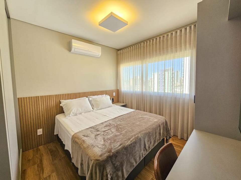 Photo of the whole room, Bedroom, air conditioner