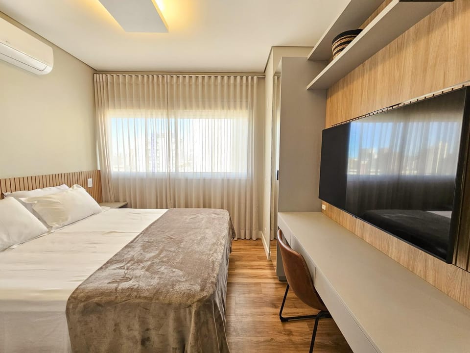 TV and multimedia, Photo of the whole room, Bedroom, air conditioner