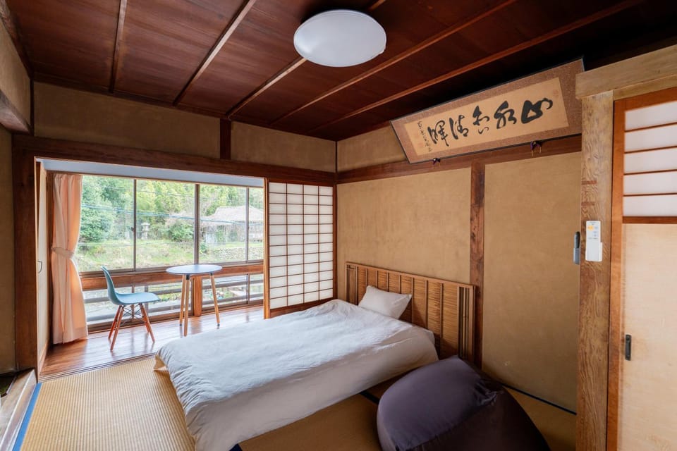 Bed, Photo of the whole room