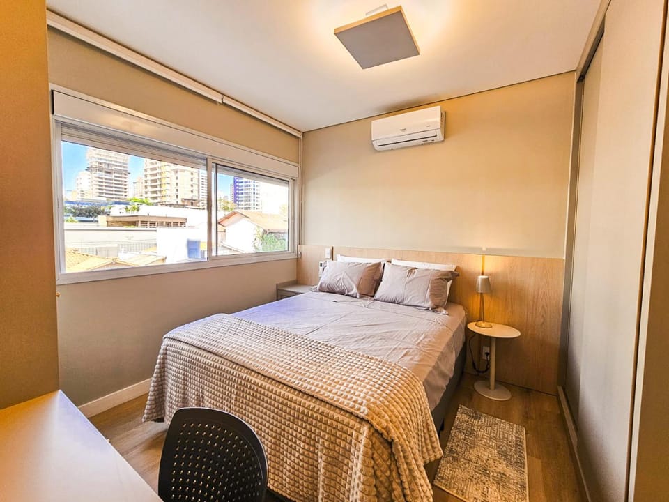 Photo of the whole room, Bedroom, air conditioner