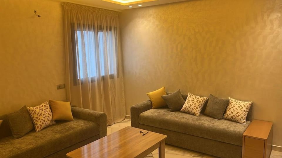 ELEGANT-Central KÉNITRA -2BR-4min from TGV- Apartment in Rabat-Salé-Kénitra