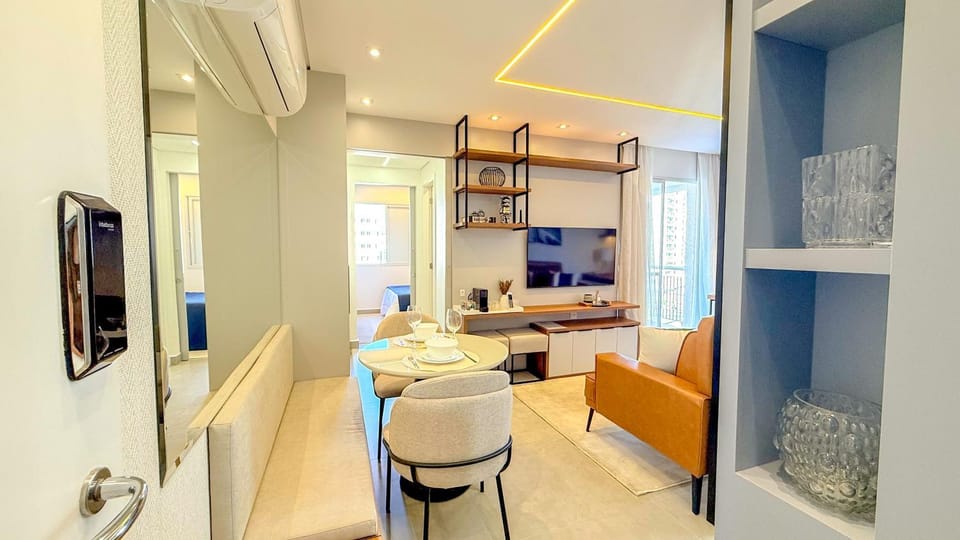Communal lounge/ TV room, TV and multimedia, Living room, Dining area