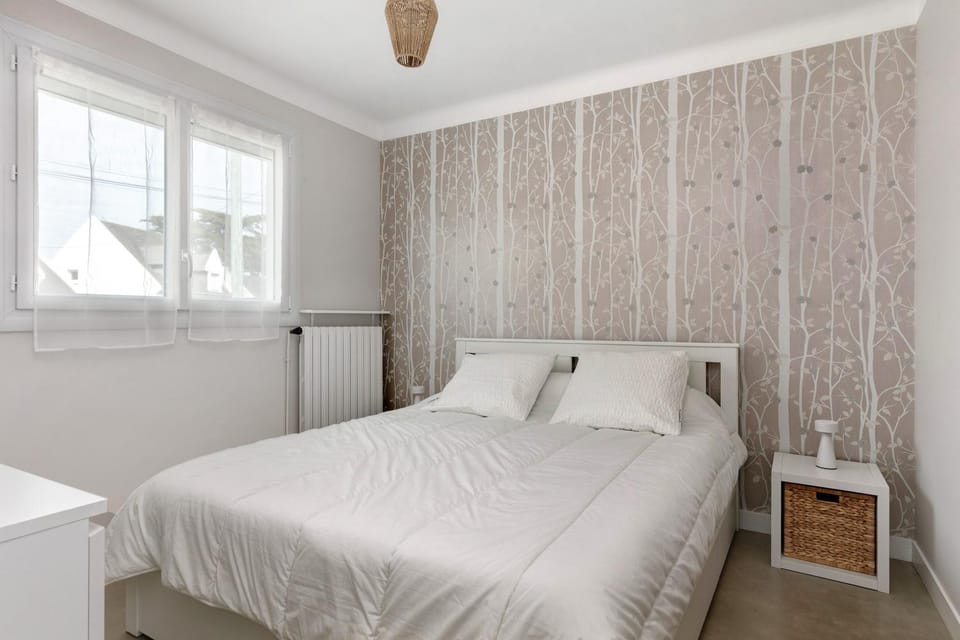 Living room, Bedroom