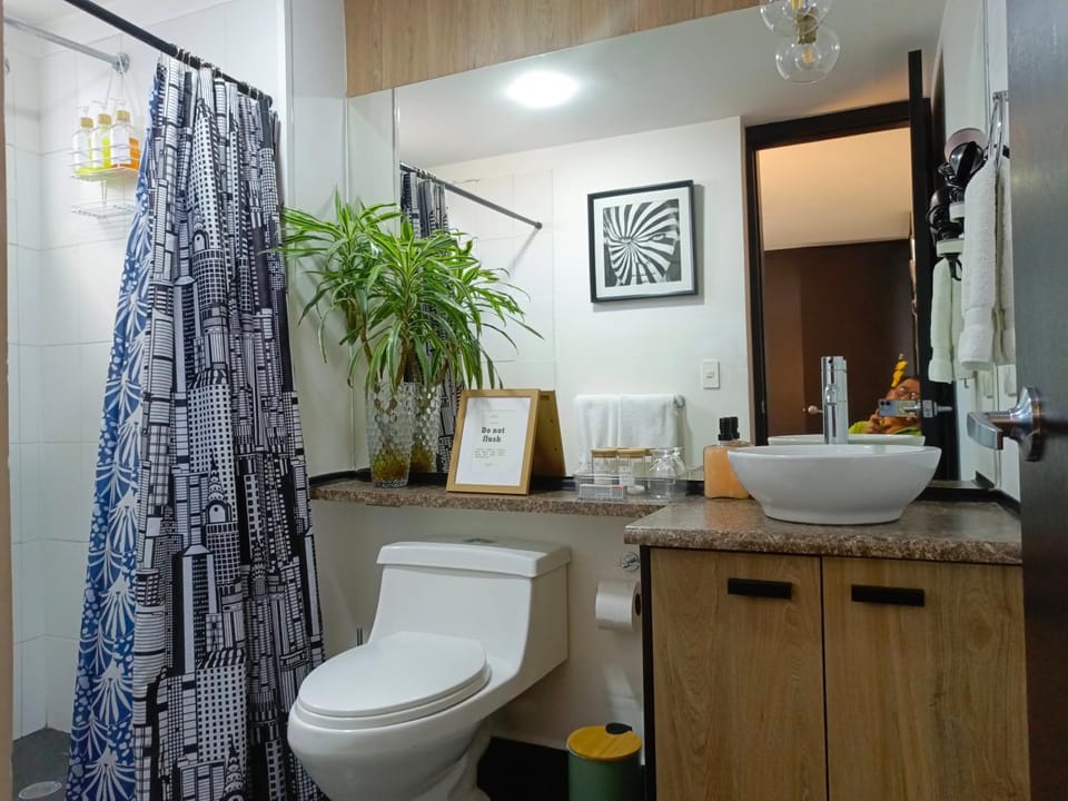 Shower, Toilet, Bathroom