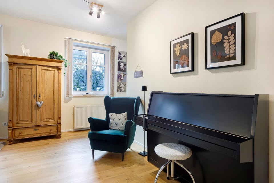 Property building, Living room