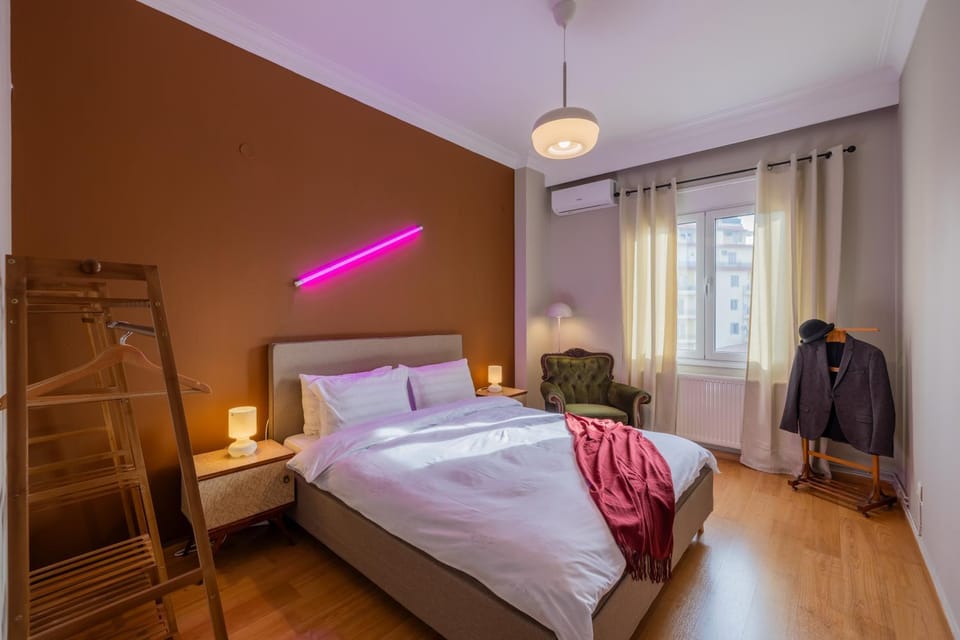 #ProjectSync, by Jo & Key Living Apartment in Thessaloniki