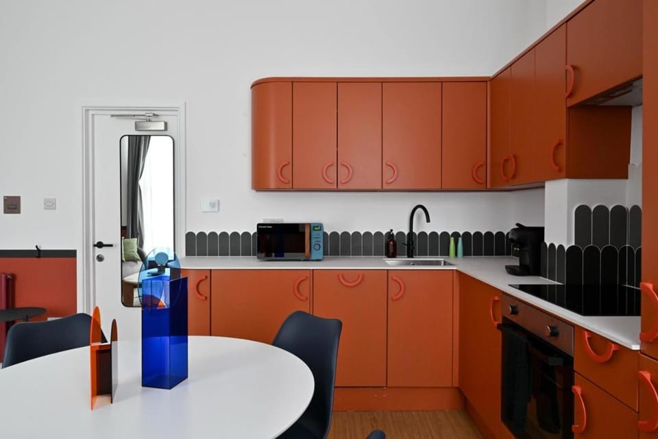 Stylish 1-Bed Apartment Near Angel Station Apartment in London Borough of Islington