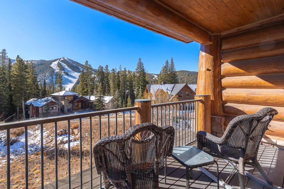 Cedarcrest Lodge - Luxury Lakota Estate House in Winter Park