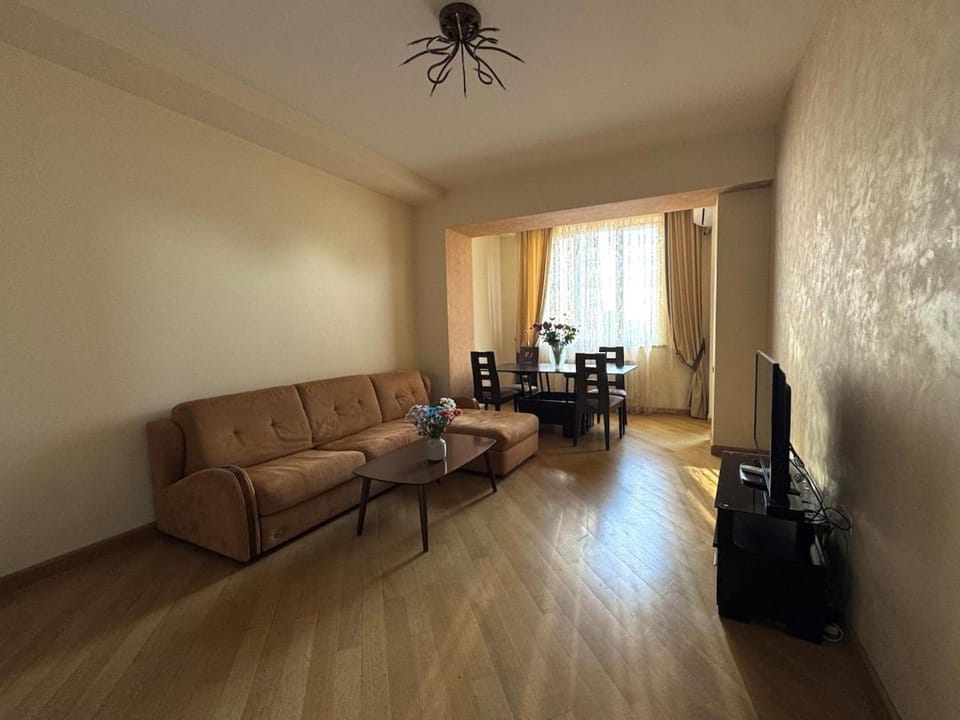 Communal lounge/ TV room, TV and multimedia, Living room, Seating area