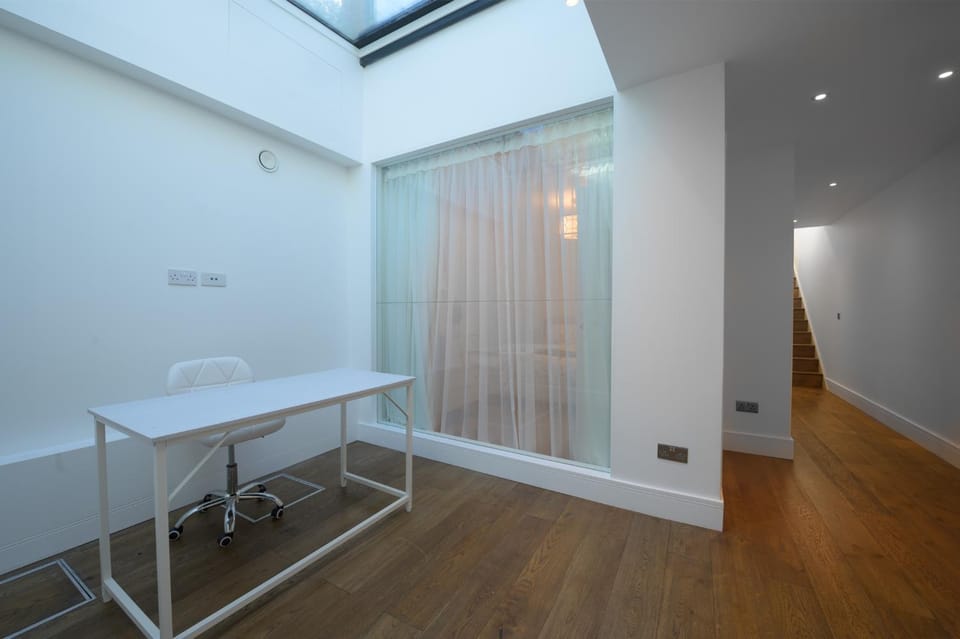 Gorgeous Hampstead Home FAV41 House in London Borough of Camden