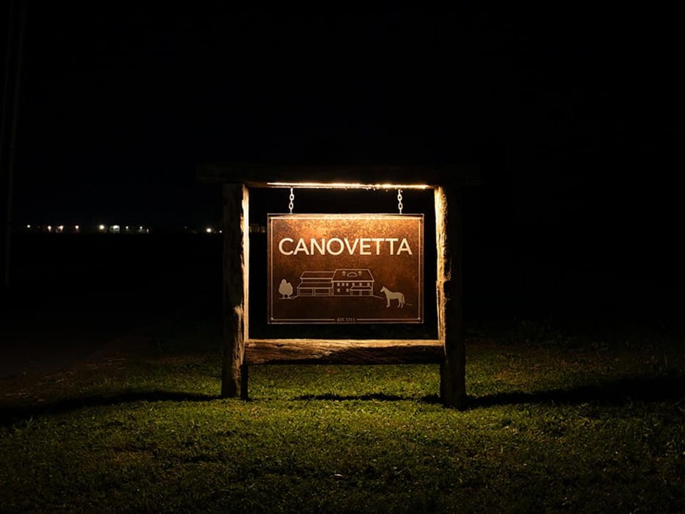 Night, Property logo or sign, Logo/Certificate/Sign, Street view