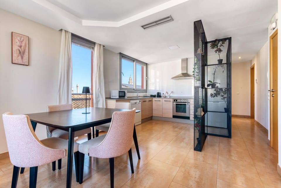 Property building, Kitchen or kitchenette, Living room