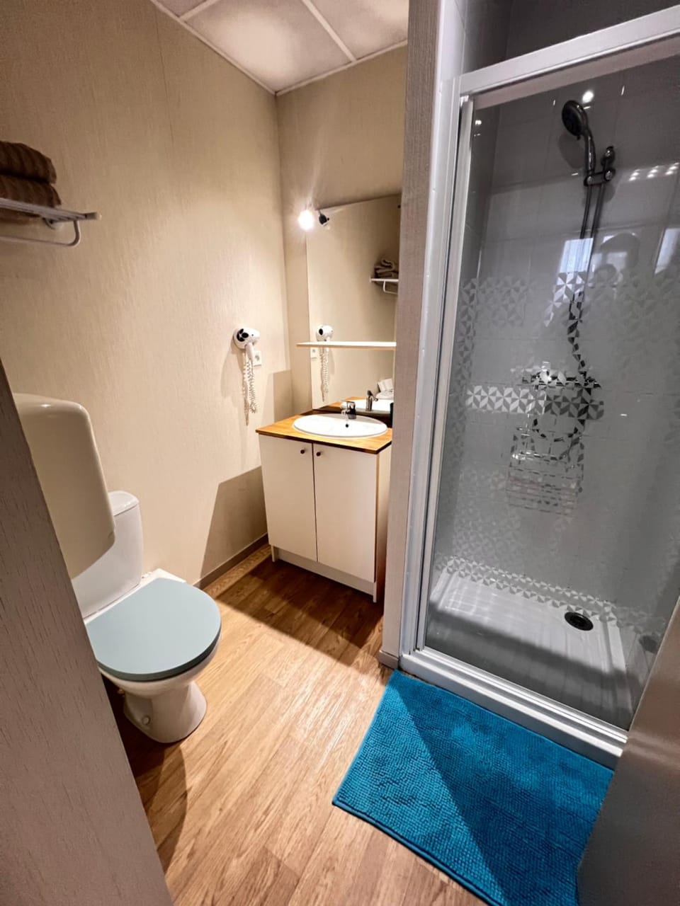 Shower, Toilet, Bathroom
