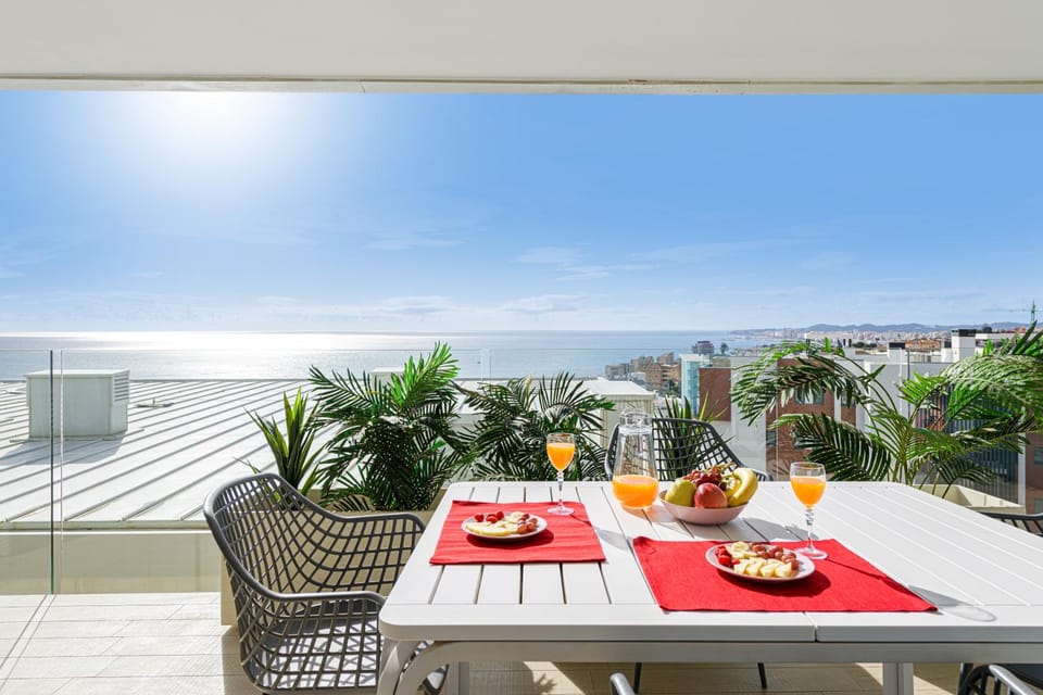 View (from property/room), Balcony/Terrace, Food and drinks, Sea view