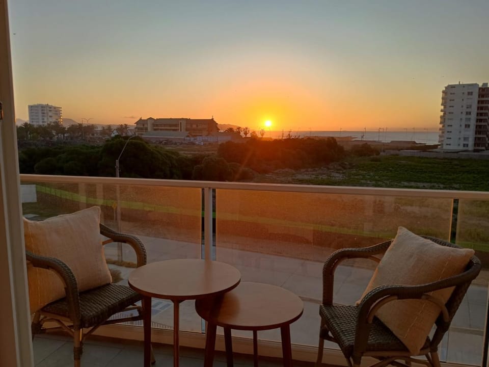 HOM l CoWork Mar Serena Pacific Faro Apartment in La Serena