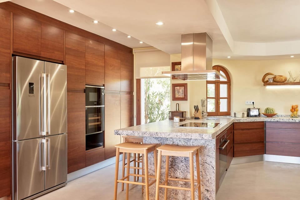 Kitchen or kitchenette, Living room