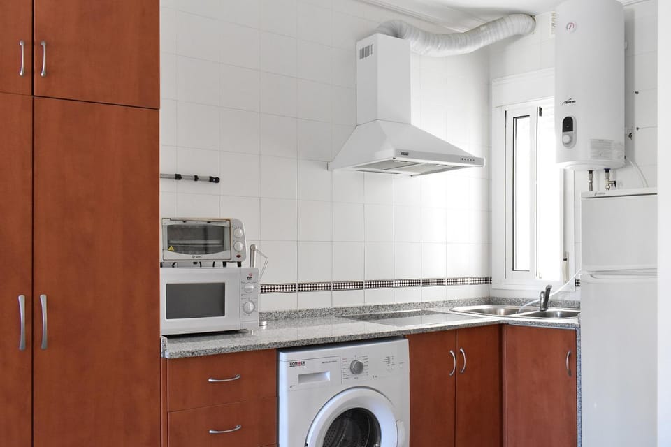 Kitchen or kitchenette, Living room