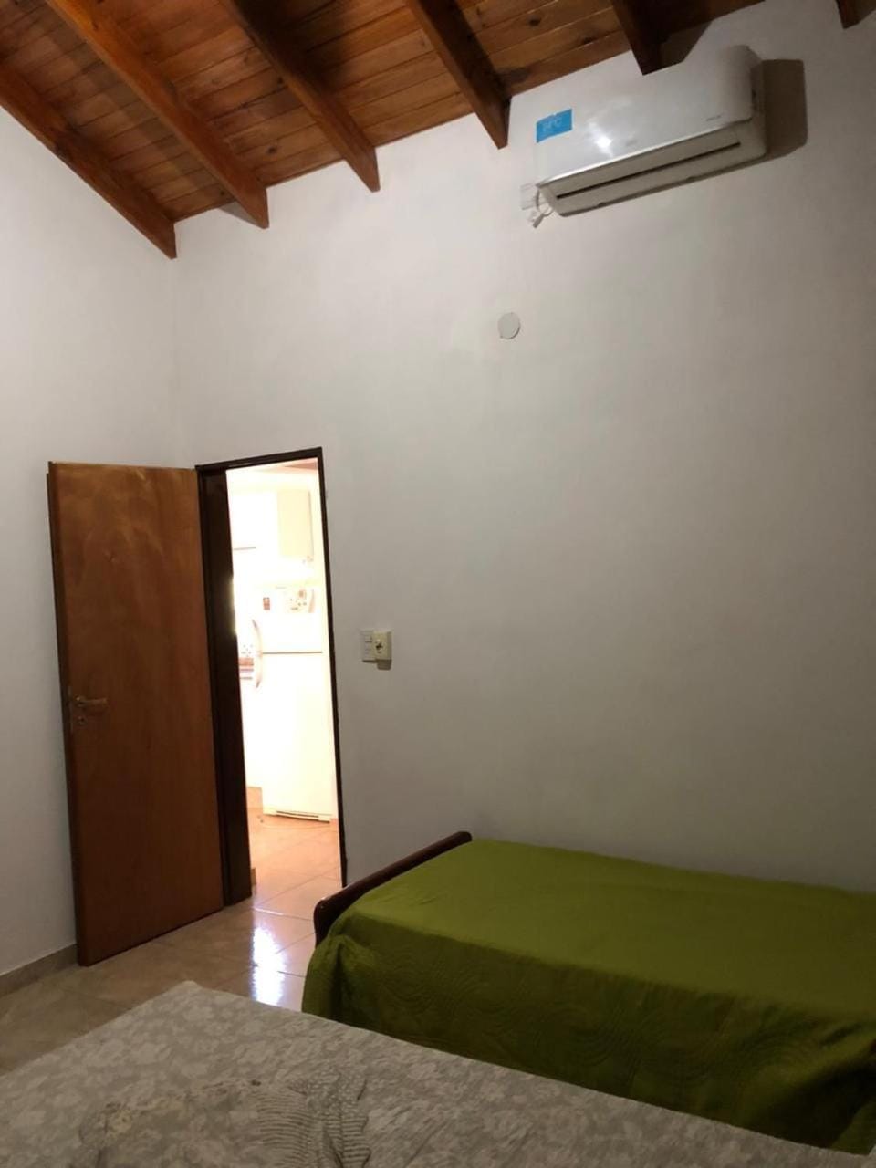 Bed, Photo of the whole room, Bedroom, air conditioner