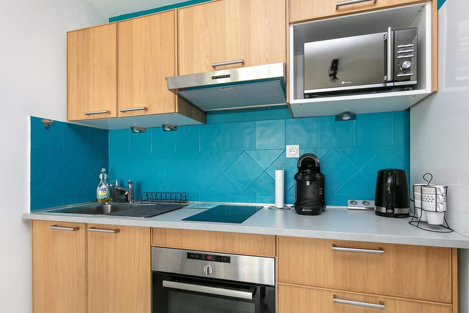 Kitchen or kitchenette, Living room