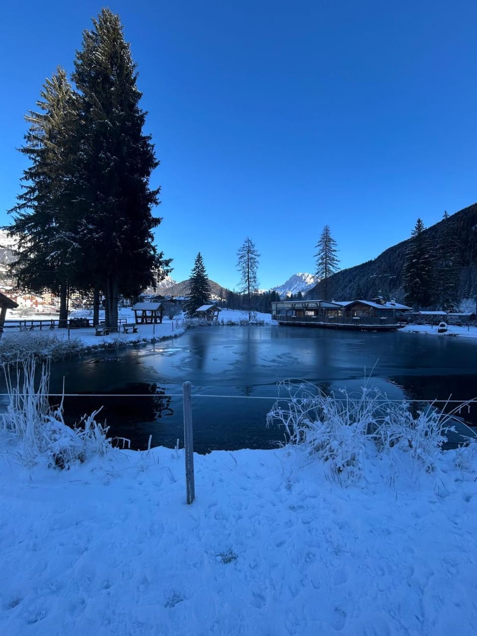 Nearby landmark, Lake view