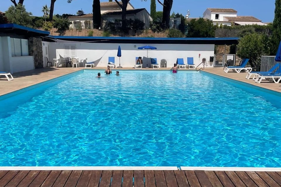 Bright villa with pool in Grimaud House in Grimaud