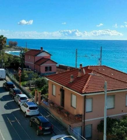 Property building, Neighbourhood, Bird's eye view, Sea view, Street view, Parking