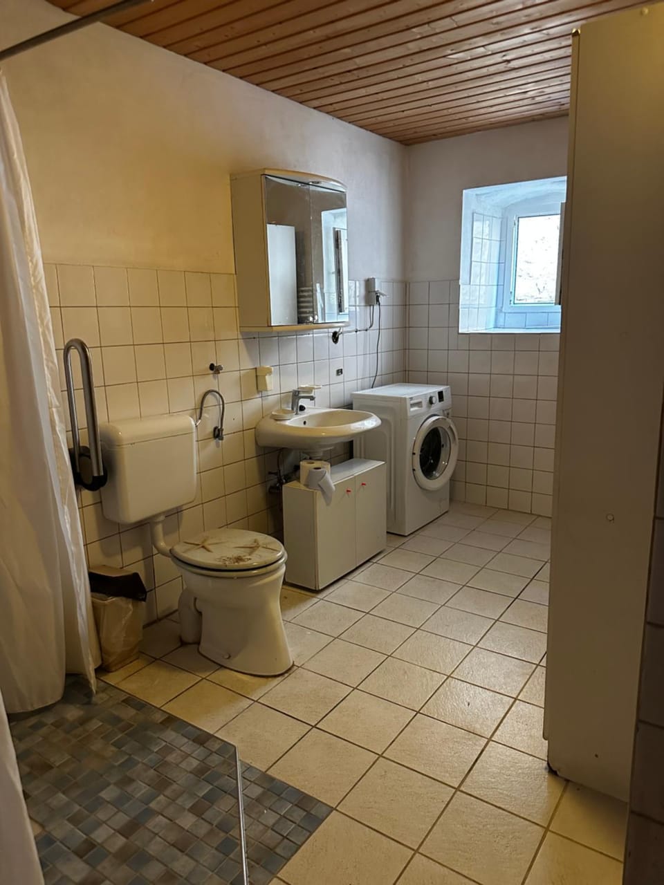 Brakel Monteu -Ferin Wohnung 1-5xDouble Zimmer Apartment in North Rhine-Westphalia