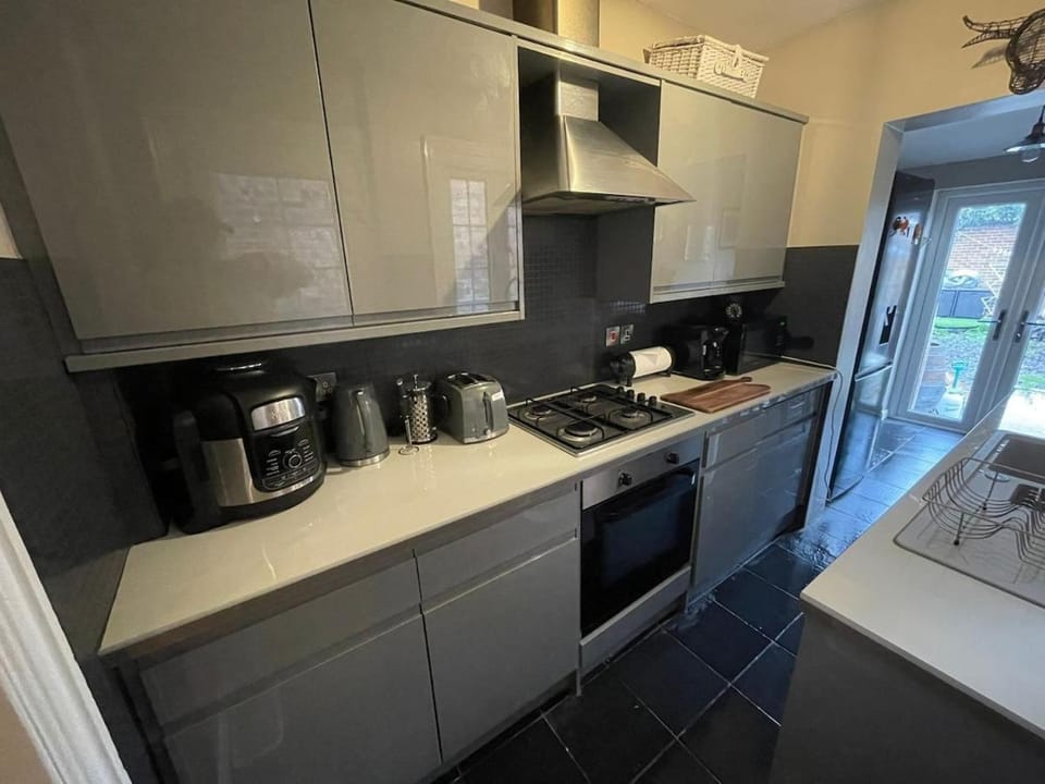 The Little Boutique House Apartment in Weybridge