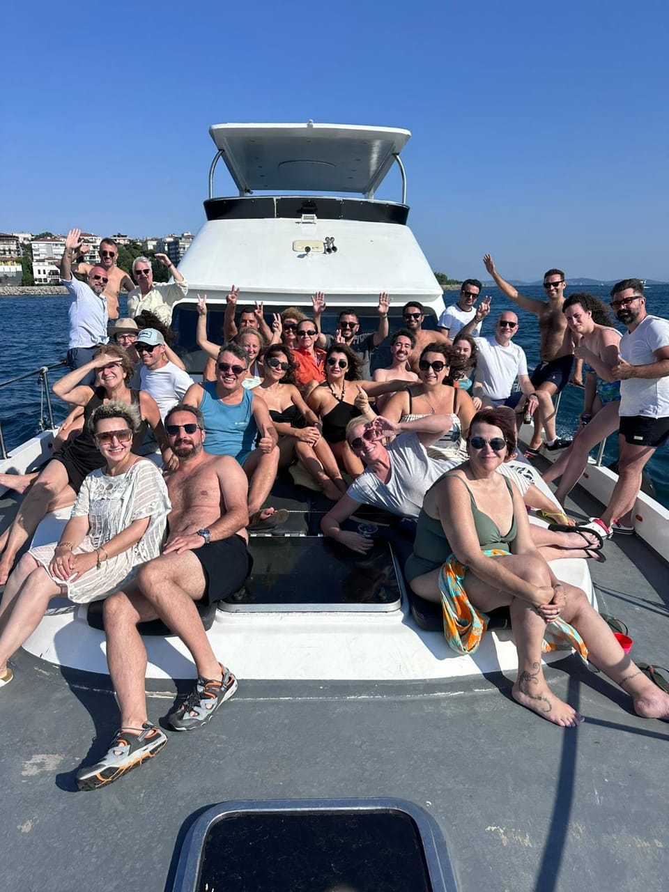 Private Bosphorus Yacht Tour 2-HOUR CRUİSE NOT ACCOMMODATİON Docked boat in Istanbul