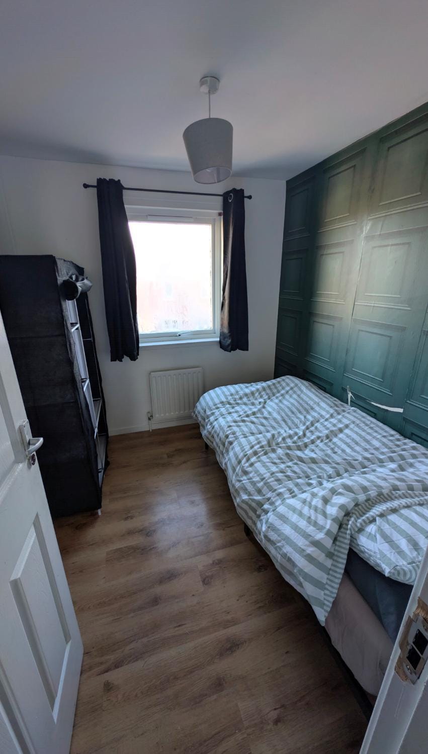 Bed, Photo of the whole room, Bedroom, wardrobe