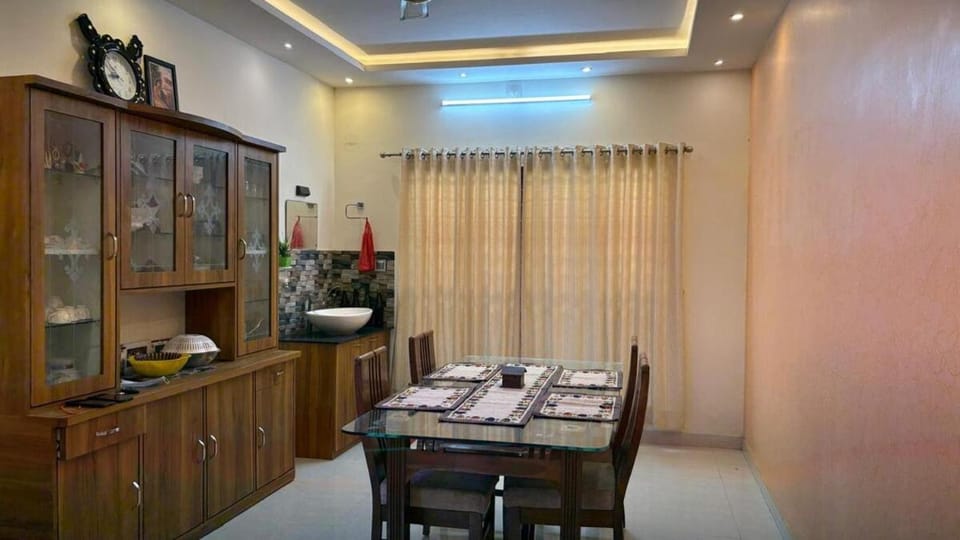 3BHK Radhas Residence Inn, Near Alappuzha Beach Villa in Alappuzha