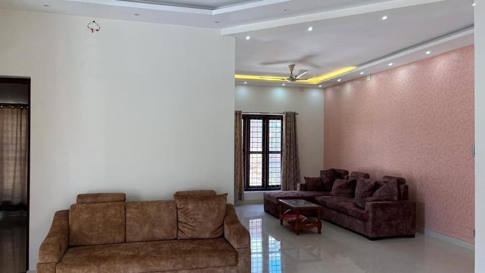 3BHK Radhas Residence Inn, Near Alappuzha Beach Villa in Alappuzha