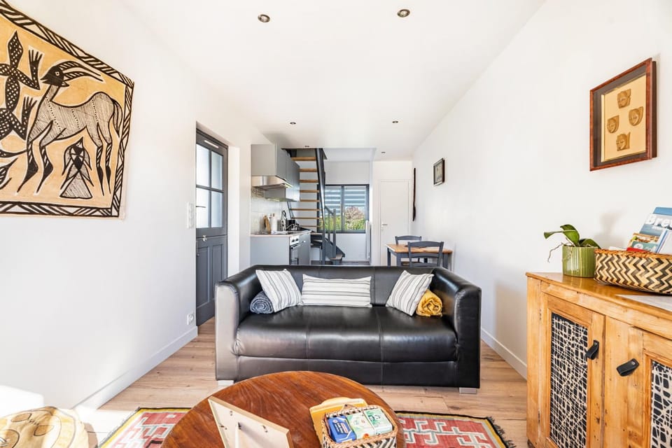Property building, Living room