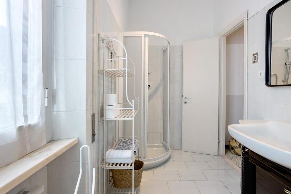 Bathroom, Living room
