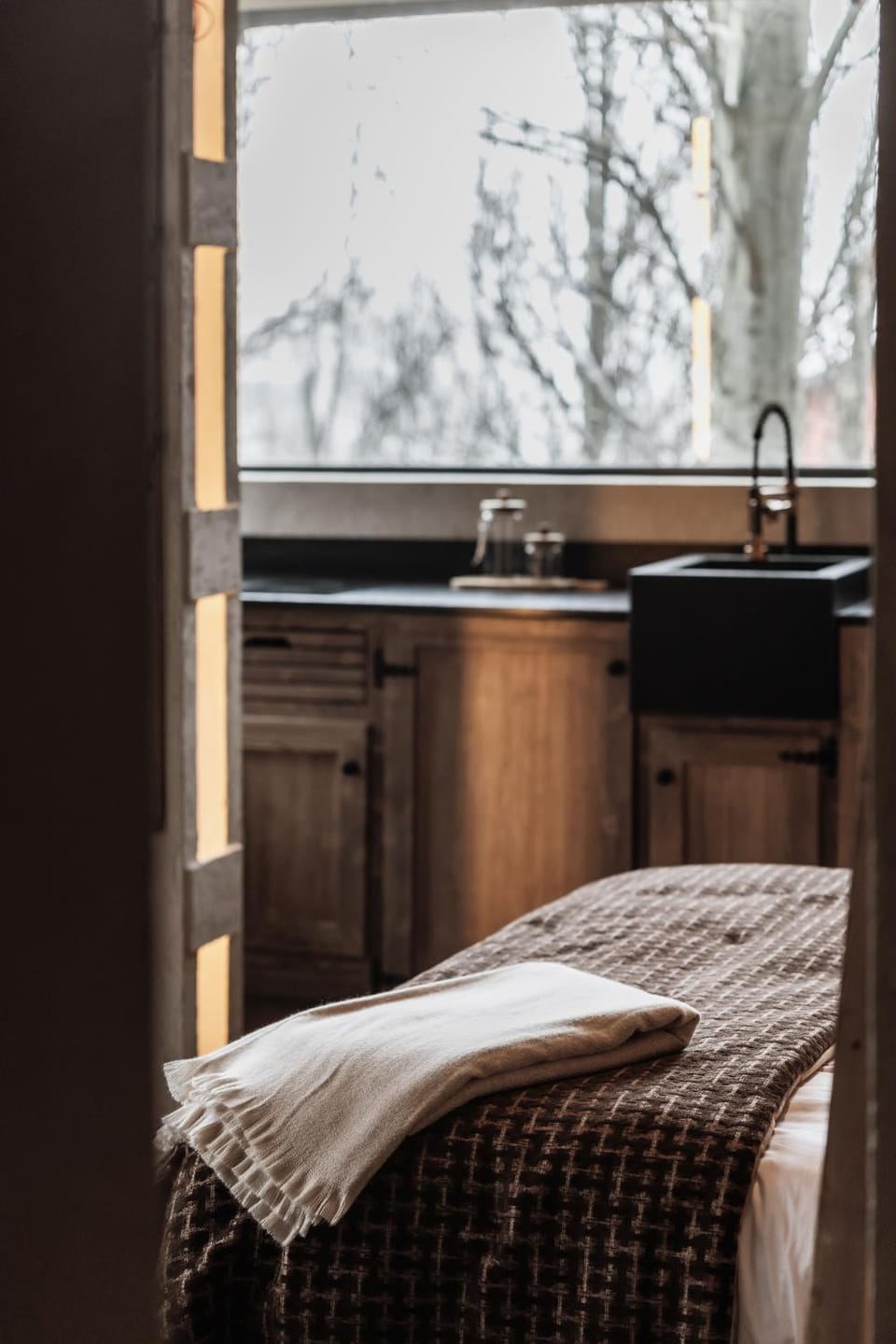 Bed, Kitchen or kitchenette, Photo of the whole room