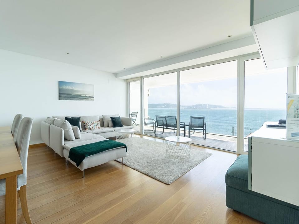 Living room, Sea view
