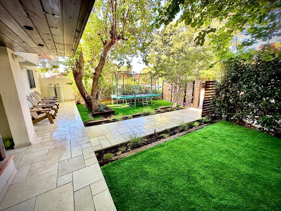 20 Mins from the Kinneret Golan Cabin Retreat Cabin in North District