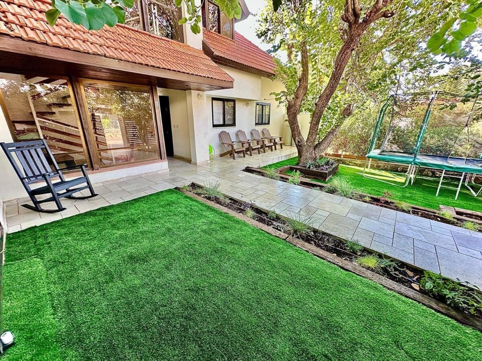 20 Mins from the Kinneret Golan Cabin Retreat Cabin in North District
