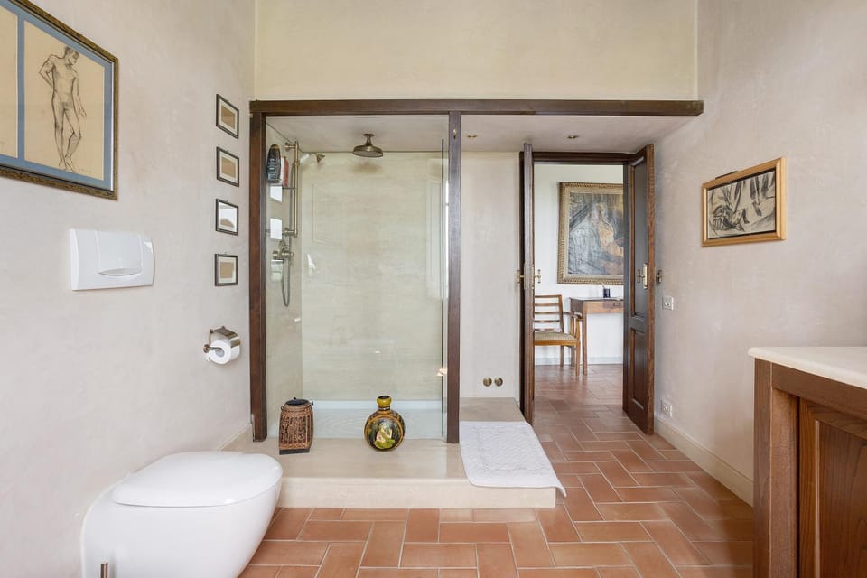 Bathroom, Living room