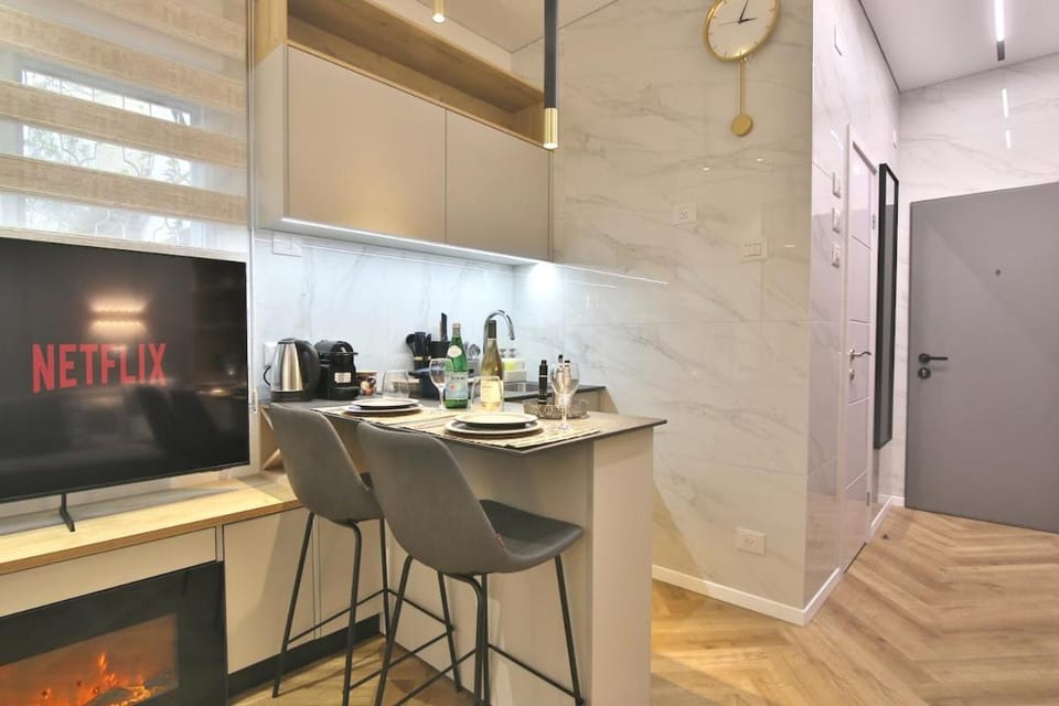 Haifa Carmel Center Luxury Suite - by Lime Luxe Apartment in Haifa