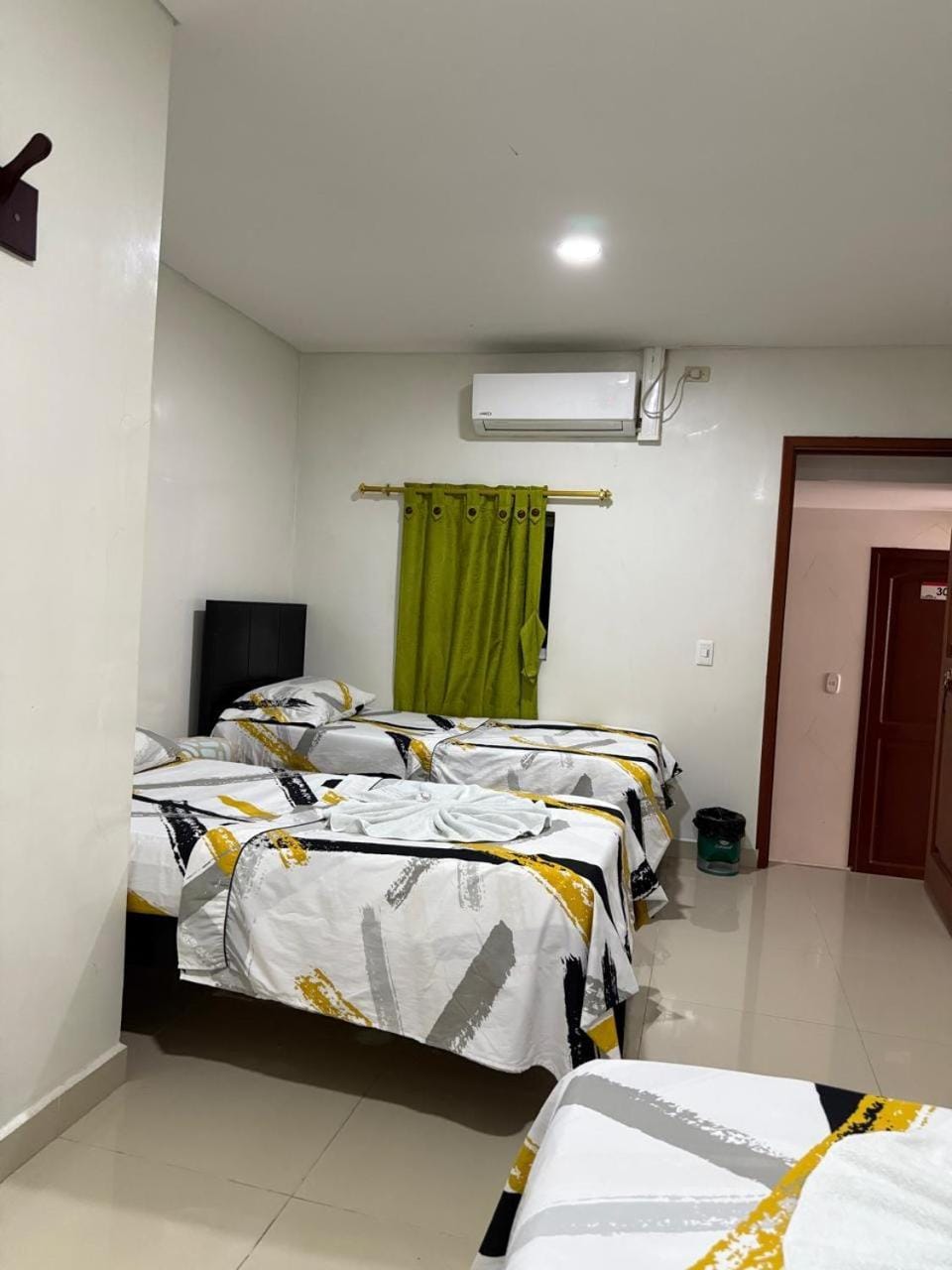 Hostal la 200 Bed and Breakfast in Floridablanca