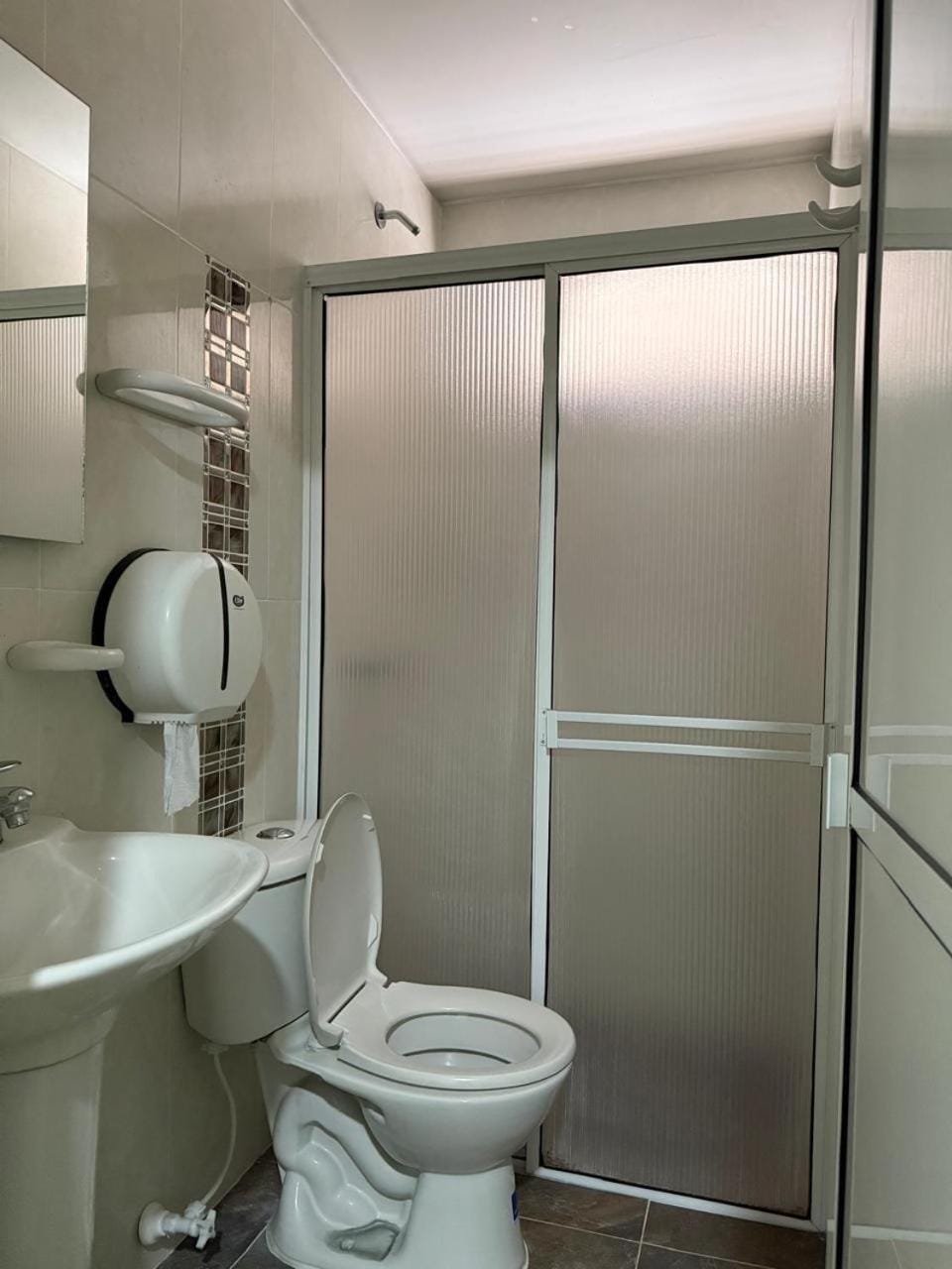Hostal la 200 Bed and Breakfast in Floridablanca